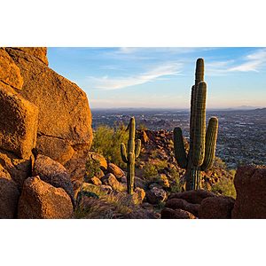 Des Moines IA - Phoenix AZ or Vice Versa $135 RT Airfares on United Airlines BE (Travel Aug-March 2021)  Holiday Travel OK!