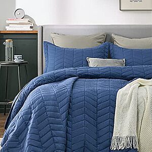 Summer Queen Quilt Sets, Lightweight Bedspreads & Coverlets 3-Piece Herringbone Stitch Quilt for Queen Bed with 2 Pillow Shams (90 x96 inches) $24.99