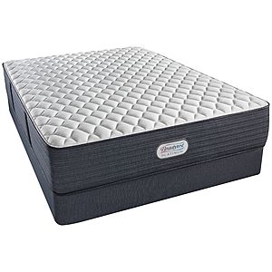 US Mattress Presidents' Day Deal: Free $300 Gift Card w/Mattress + Free S&H. Hypoallergenic Pillows $6 & More